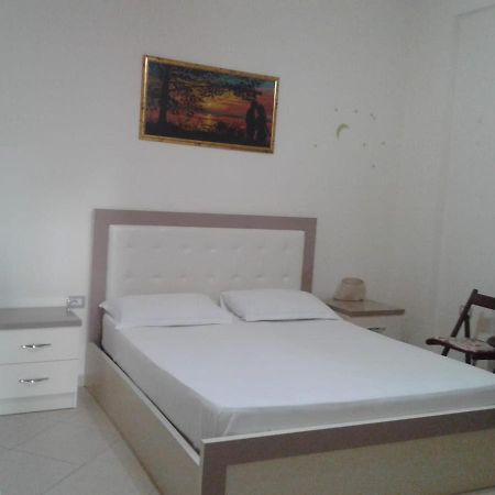 Apartments Orkidea 사밀 외부 사진