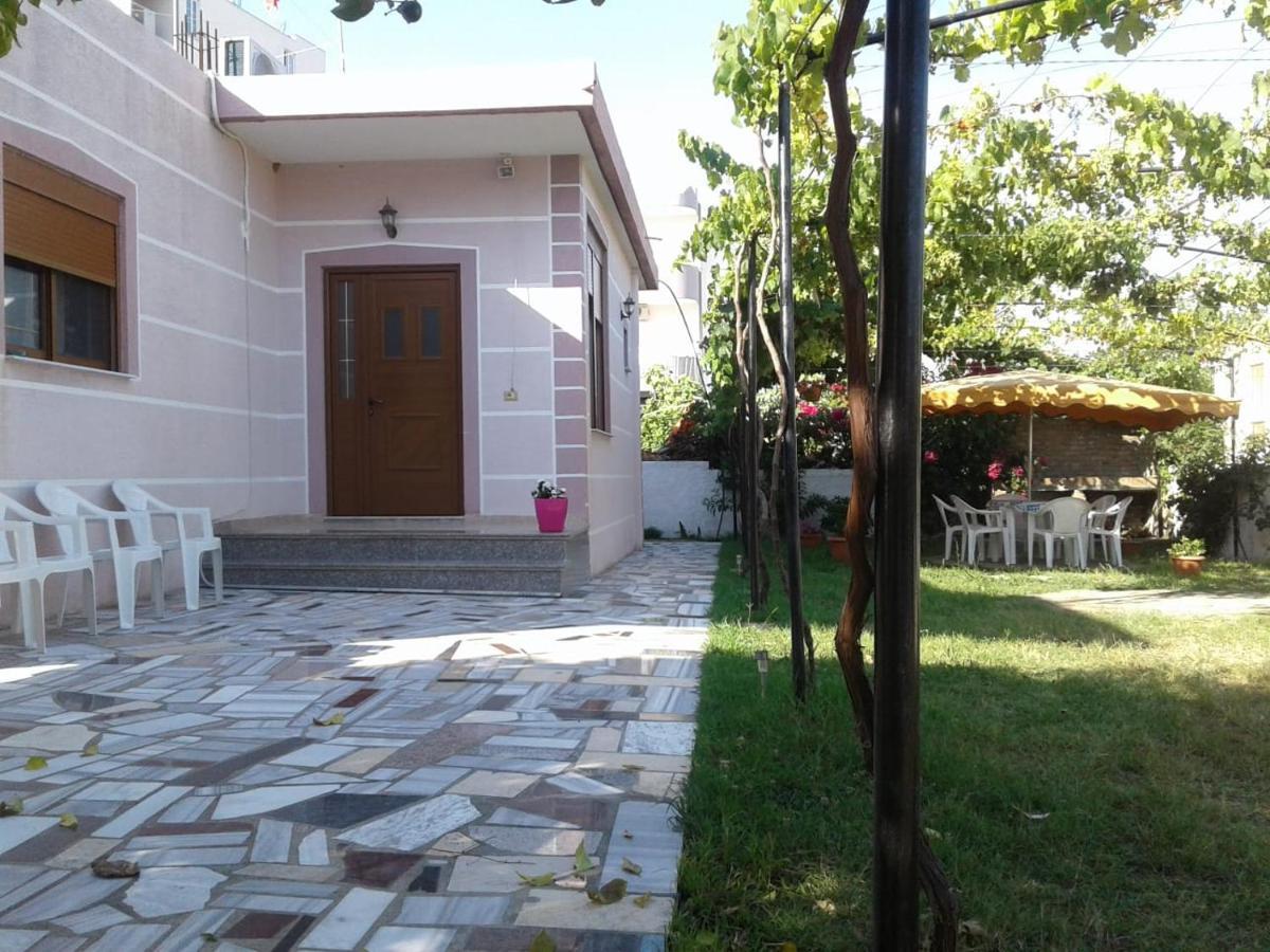 Apartments Orkidea 사밀 외부 사진