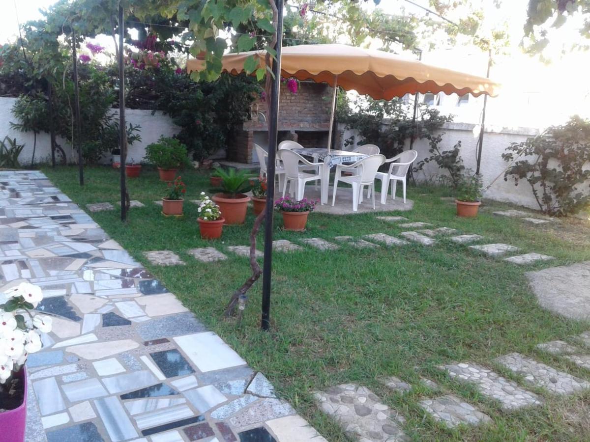 Apartments Orkidea 사밀 외부 사진