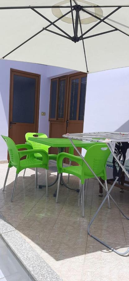 Apartments Orkidea 사밀 외부 사진